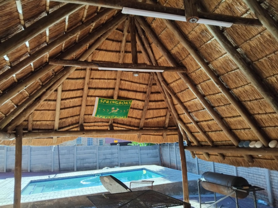 4 Bedroom Property for Sale in Safari Gardens North West